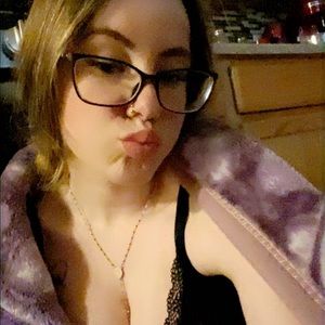 Meet your Posher, Torrie